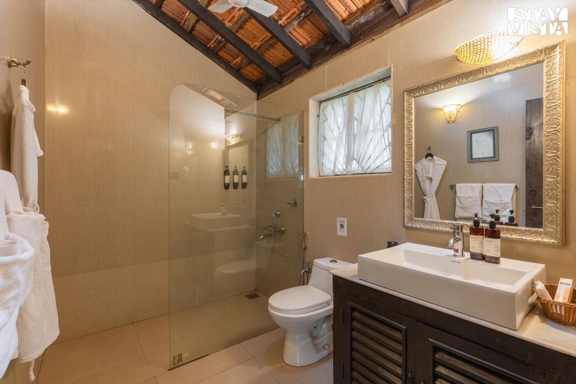 Stayvista At Amalia By Tellado With Pool, Wifi Assagao Exterior foto
