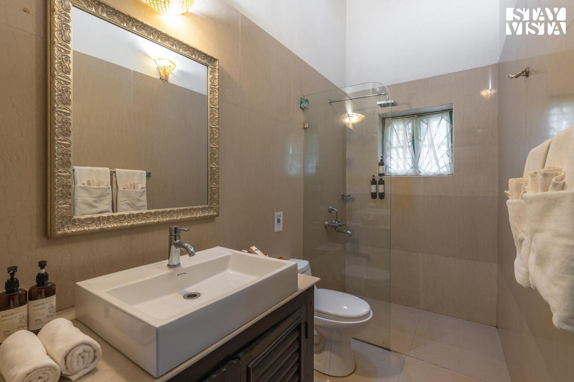 Stayvista At Amalia By Tellado With Pool, Wifi Assagao Exterior foto